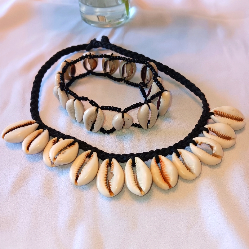 COWRIE SHELL 2 PIECE SET